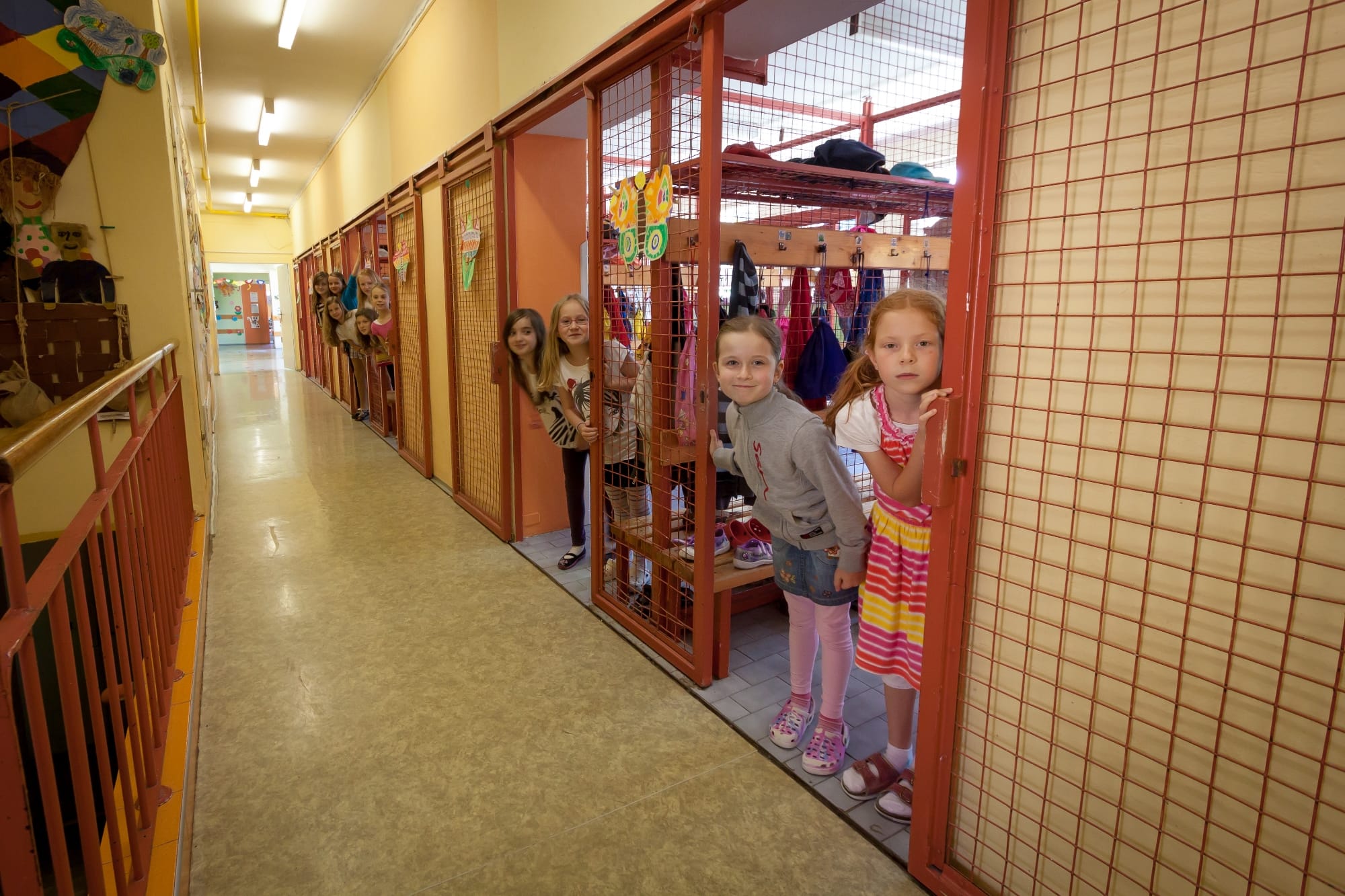 Prohlídka základní školy Záhumení v Rožnově p.R.